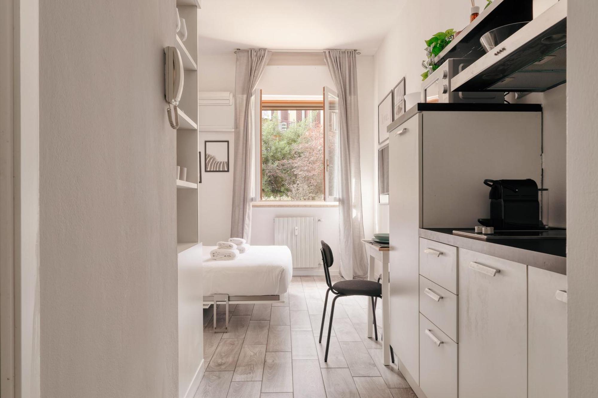 Quiet And Comfortable - Corso Vercelli Apartment Milan