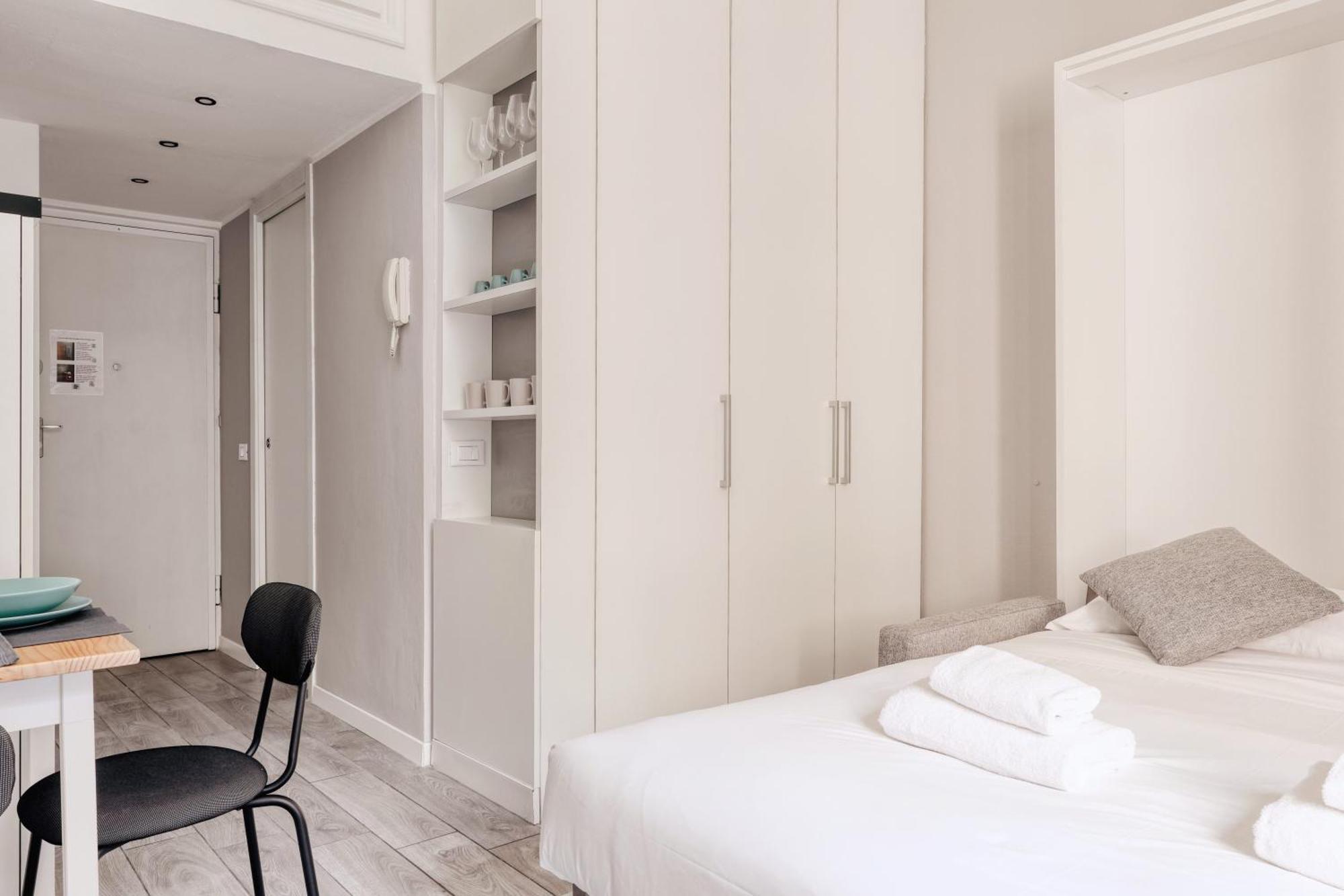 Quiet And Comfortable - Corso Vercelli Milan