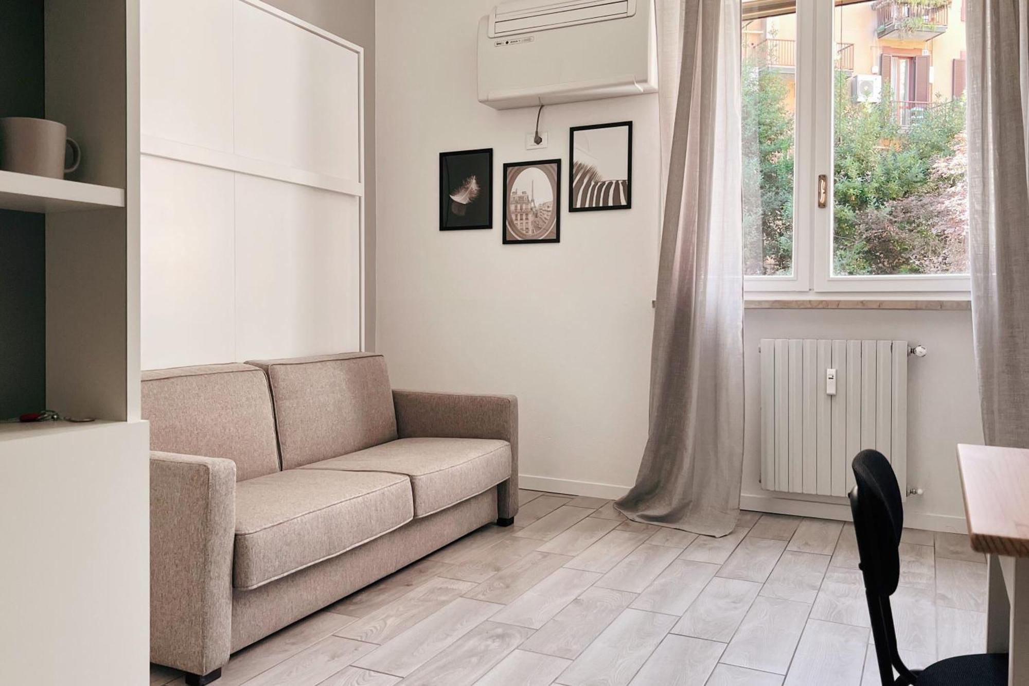 Quiet And Comfortable - Corso Vercelli * Milan